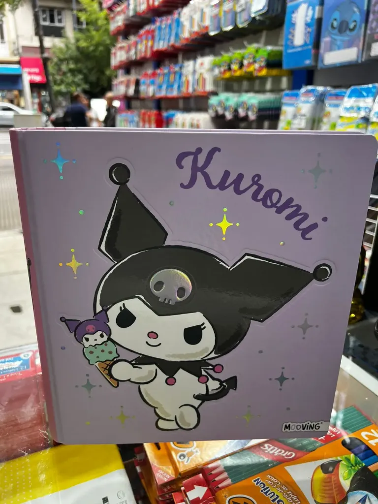 CARPETA 3X40 MOOVING KUROMI